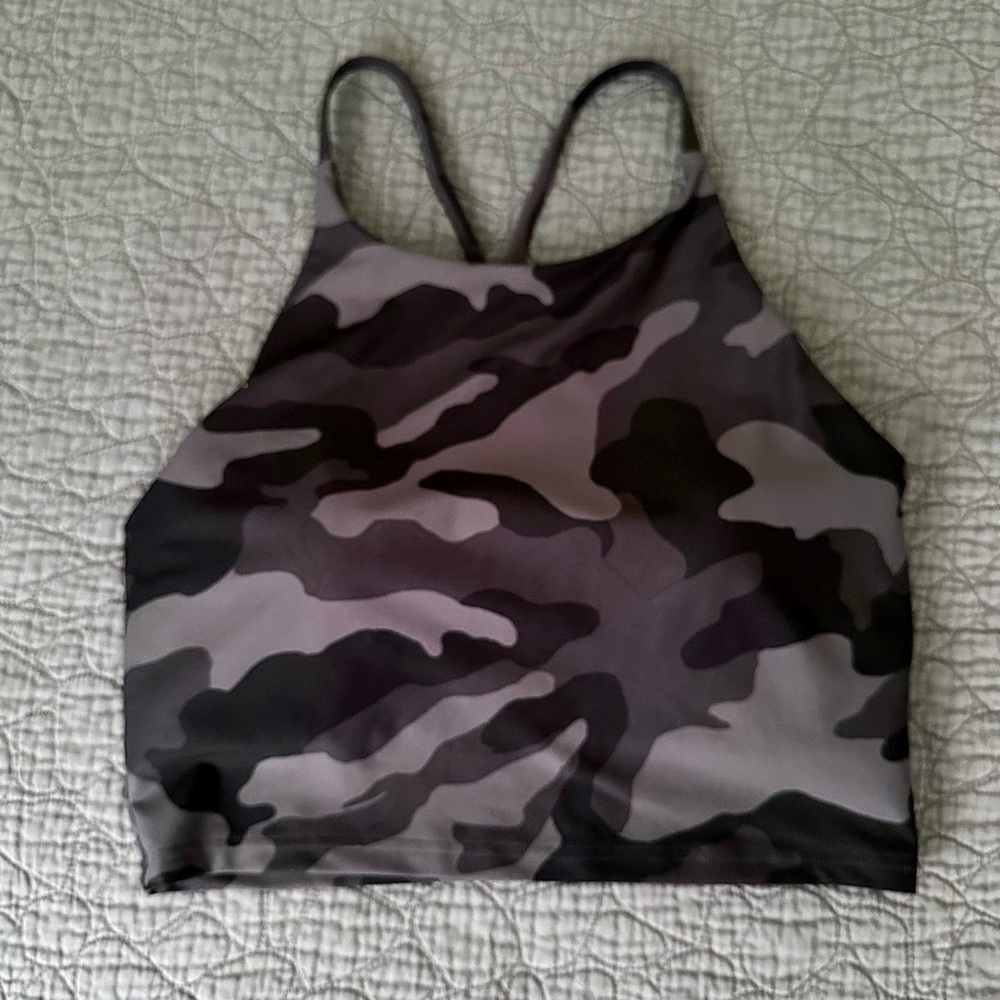 Old Navy Active Camouflage Sports Bra Women’s Large Crop top